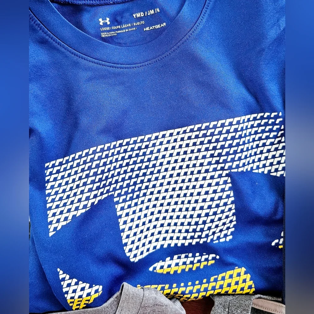 Boys Medium Under Armour T-Shirt Set - Picture 3 of 7